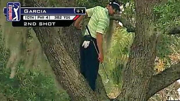Sergio garcia hraje i ze stromu :-)