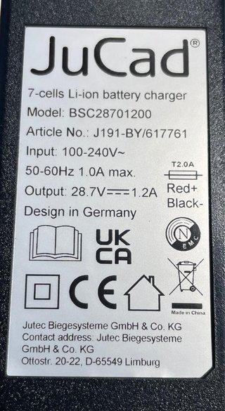 JuCad nabíjačka pre JuCad Powerpack 100/240V, magnetická zástrčka (powerclip)