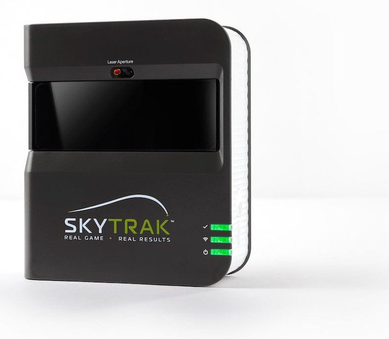 SkyTrak Launch Monitor (EU) + Protective Metal Case