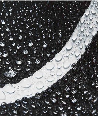 Under Armour Stormproof Cloudstrike pánska bunda, čierno/biela