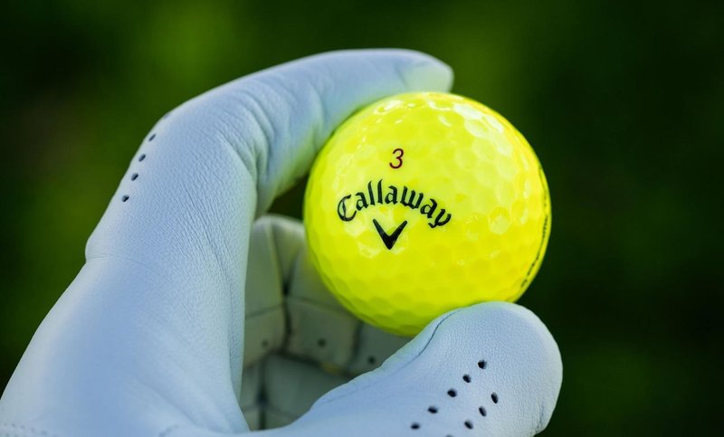 Callaway Chrome Tour 24 golfové loptičky, žlté