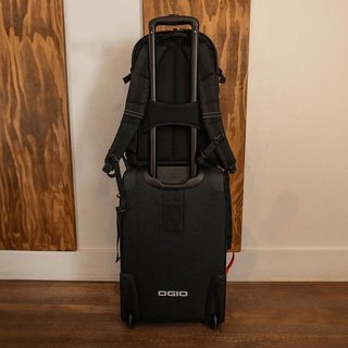 Ogio Alpha Layover 40-44L taška