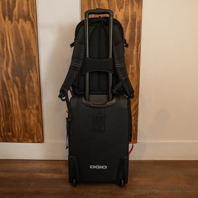 Ogio Alpha Layover 40-44L taška