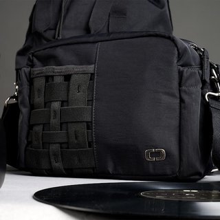 Ogio Rise Crossbody taška, čierna