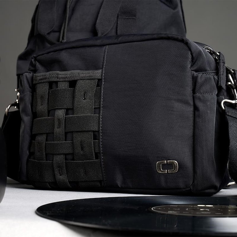 Ogio Rise Crossbody taška, čierna
