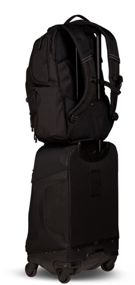 Ogio Renegade 22" 4-Wheel Travel Bag 33L cestovná taška, čierna