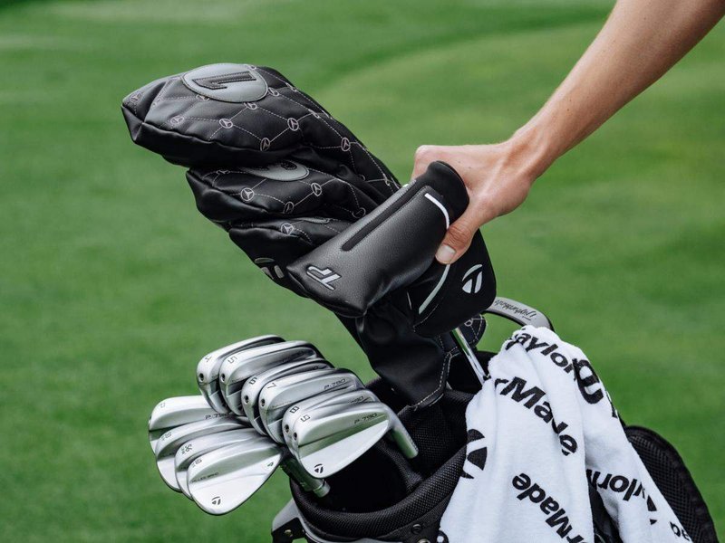 TaylorMade TP Black Juno L-Neck putter