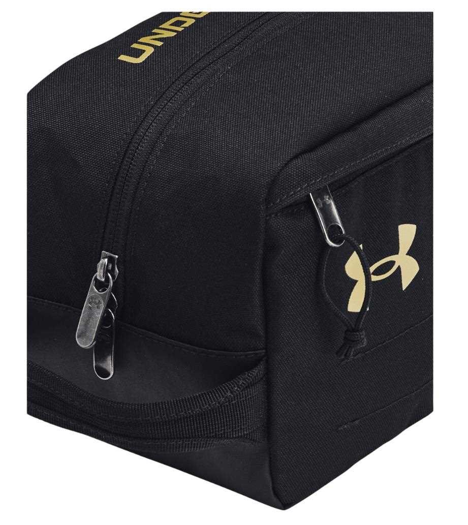 Under Armour Contain travel kit taška