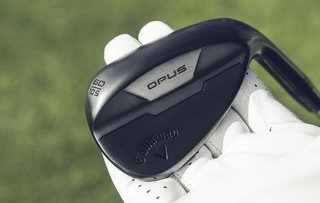 Callaway Opus Black Shadow wedge, oceľ