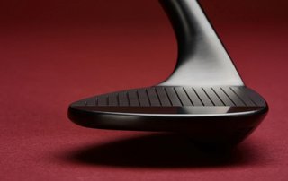 Callaway Opus Black Shadow wedge, oceľ