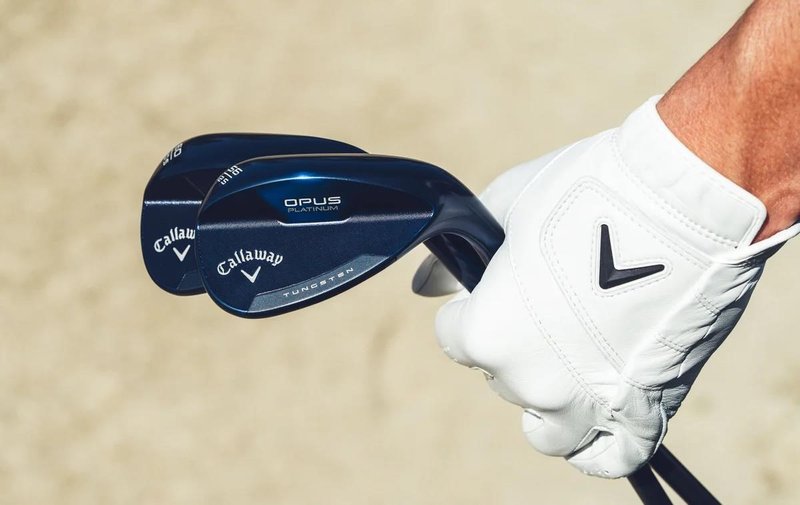 Callaway Opus Platinum Blue wedge, grafit
