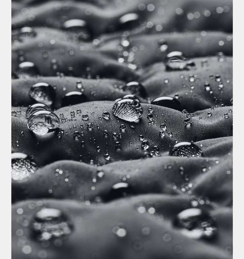 Under Armour Drive Pro Insulated pánska vesta, čierna/metalická strieborná