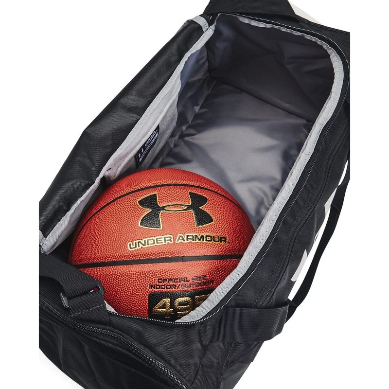 Under Armour Undeniable 5.0 Small Duffle Bag, čierna