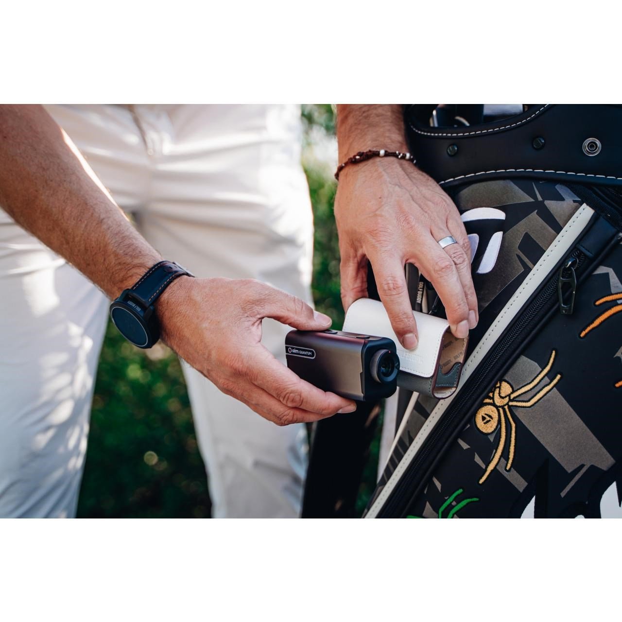 Golf Buddy aim QUANTUM laserový diaľkomer