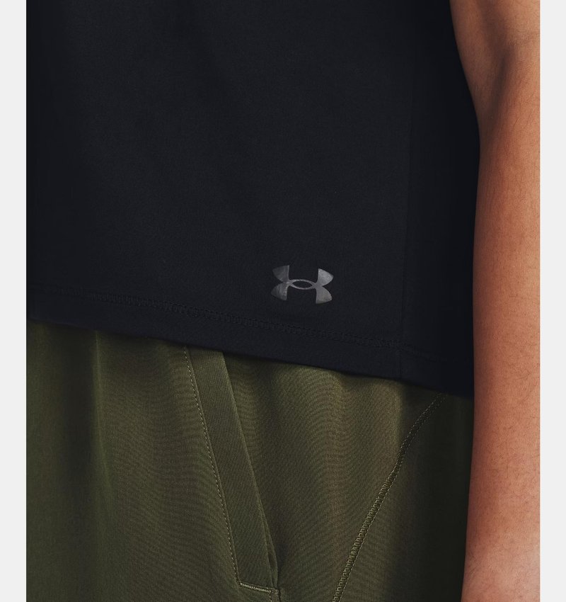 Under Armour Motion Short Sleeve dámske tričko, čierne