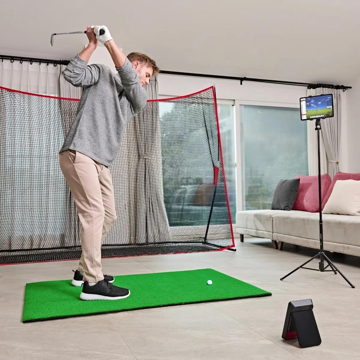 Voice Caddie SC4 Pro Launch Monitor & Golfový Simulátor