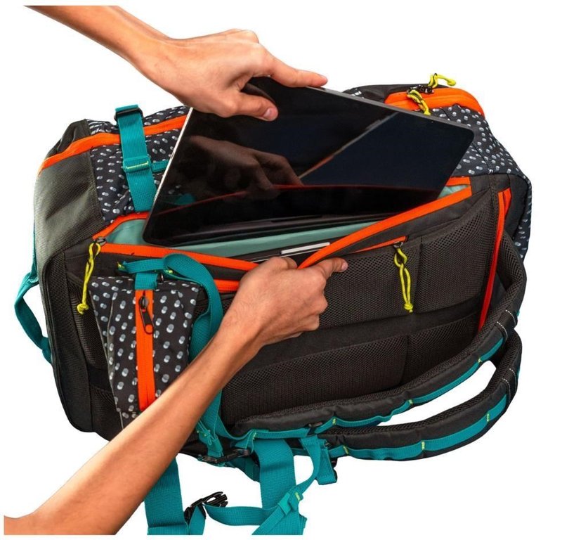 Ogio Alpha Venture batoh, čierna