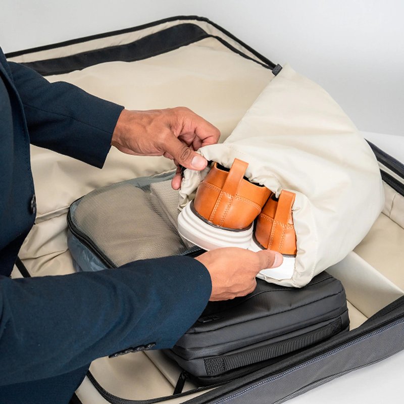 Ogio Ogio Pace Pro Hybrid Carry-on 34-36L taška, grey pinstripe