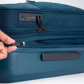 Ogio Ogio Pace Pro Hybrid Carry-on 34-36L taška, grey pinstripe