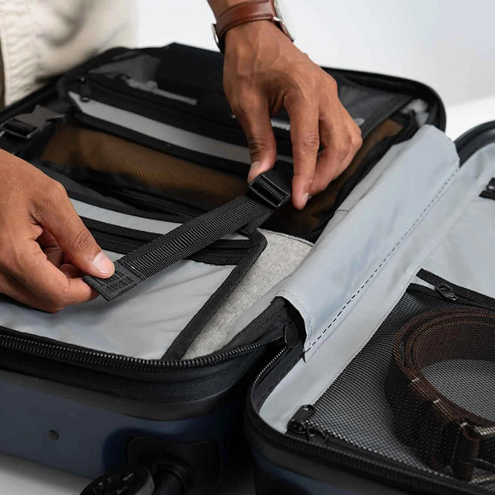 Ogio Renegade Vault Checked Luggage 95L cestovný kufor, čierna