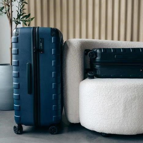 Ogio Renegade Vault Checked Luggage 95L cestovný kufor, čierna