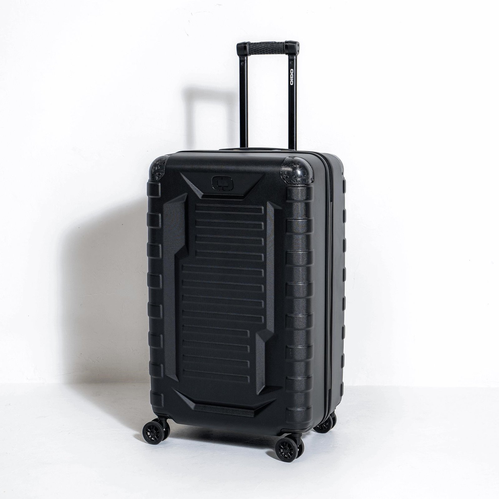 Ogio Renegade Vault Checked Luggage 95L cestovný kufor, čierna