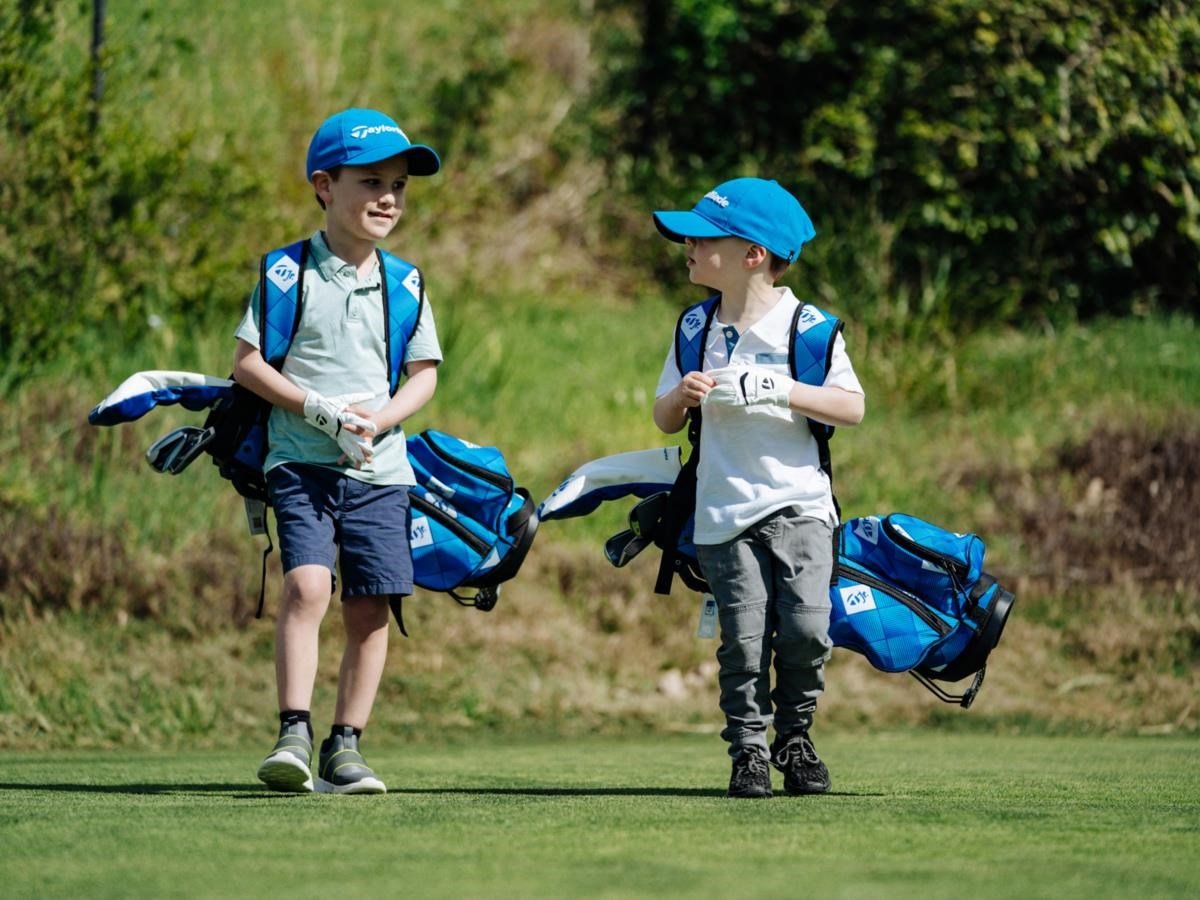 TaylorMade Team S3 7PC juniorský golfový set (137-150cm/54"-59", 10-12Y)