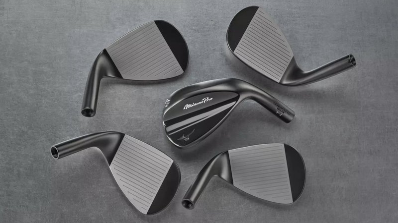 Mizuno Pro T-1 Black Ion wedge, oceľ