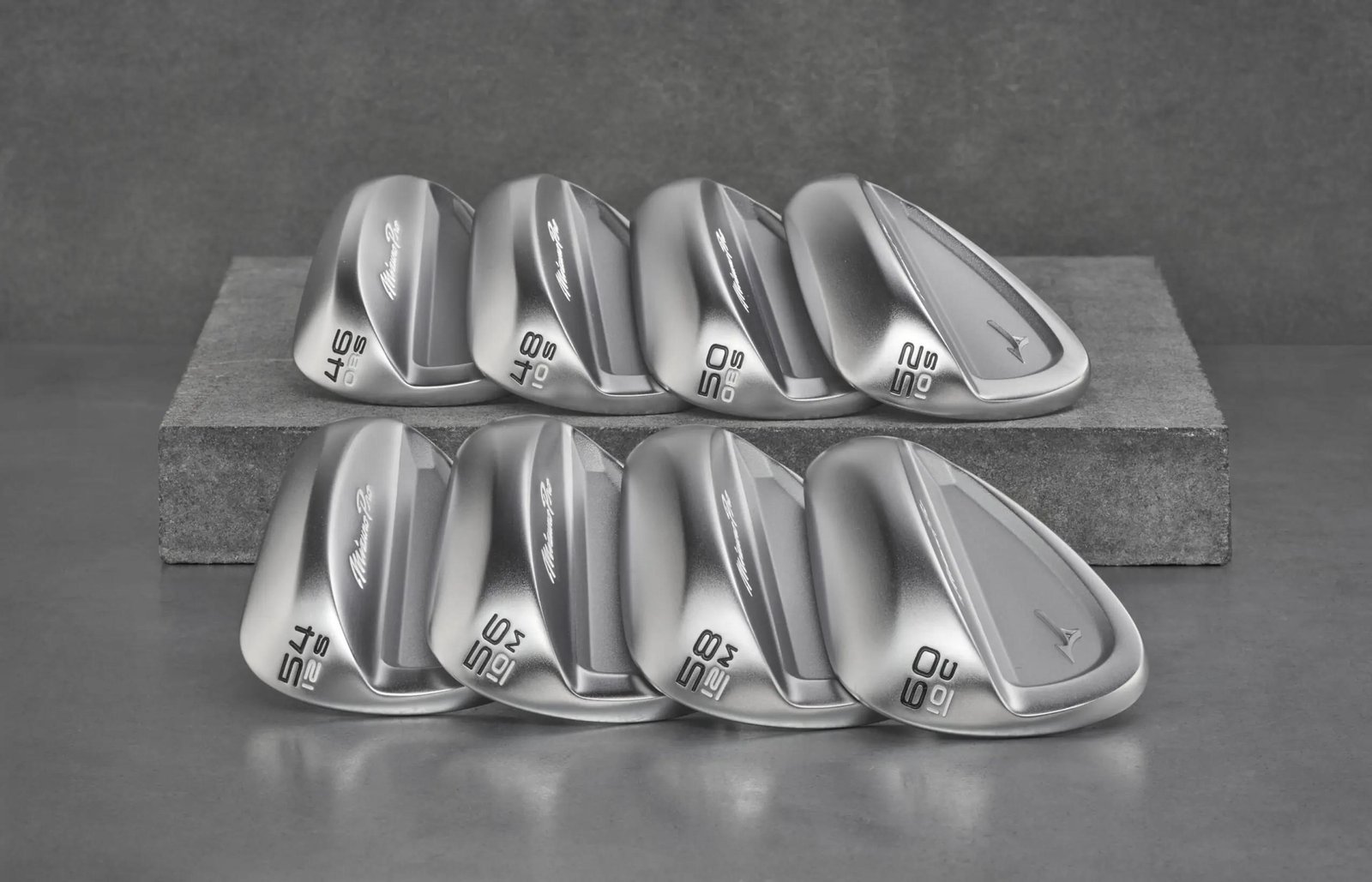 Mizuno Pro T-3 Soft White Satin wedge, oceľ