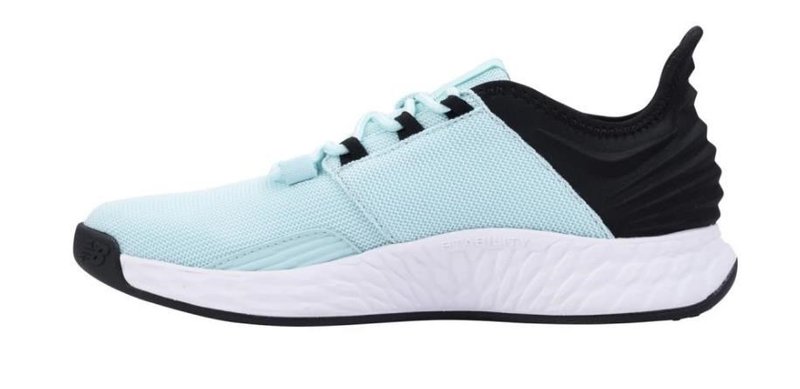 New Balance Fresh Foam ROAV dámske golfové topánky, svetlomodrá/čierna