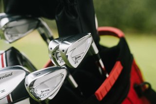 Srixon ZXi4 pánske železá, grafit