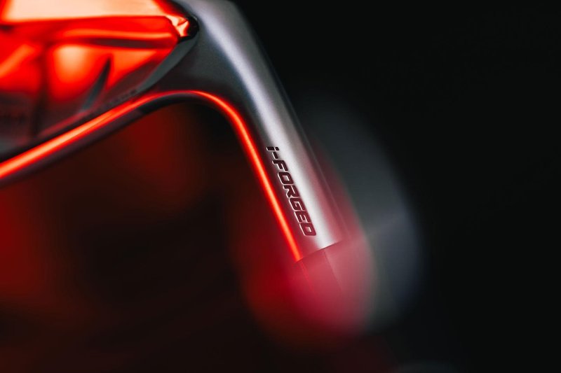 Srixon ZXi7 pánske železá, oceľ