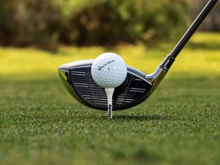 TaylorMade Qi35 Designer Series Silver pánsky driver