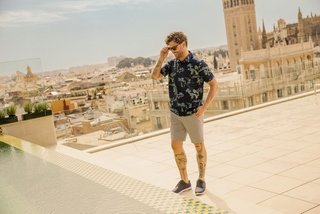 Travis Mathew Favorite Hello pánske polo, total eclipse