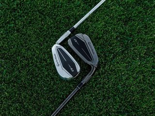 TaylorMade Qi Gunmetal Edition pánske železá, oceľ