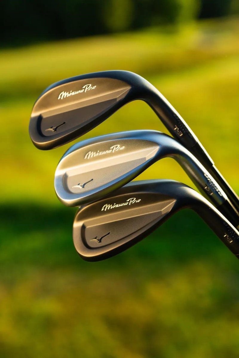 Mizuno Pro T-3 Black wedge, oceľ