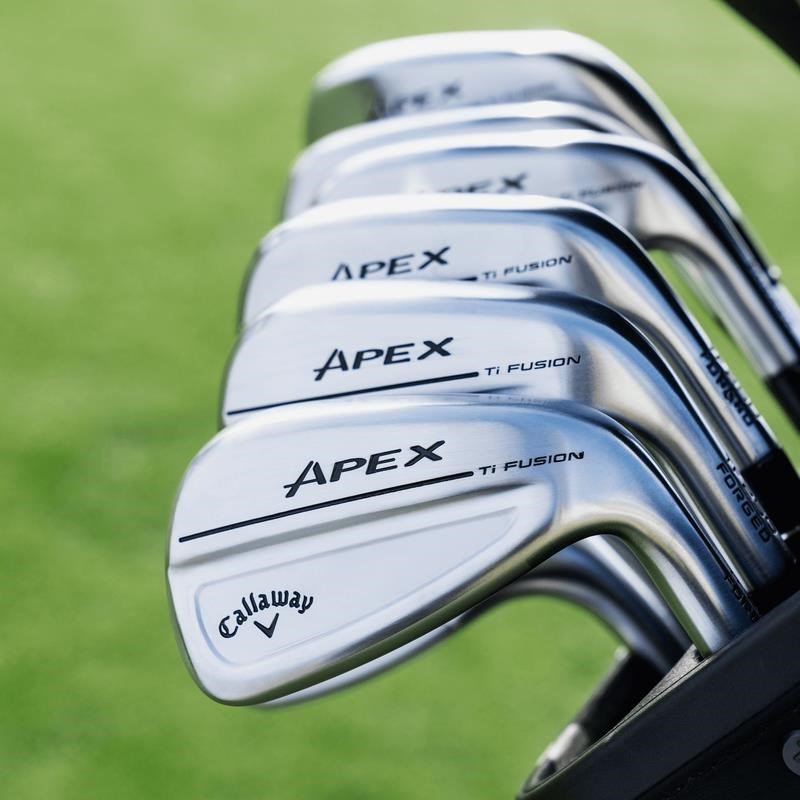 Callaway Apex Ti Fusion 250 Plated pánske železá, grafit