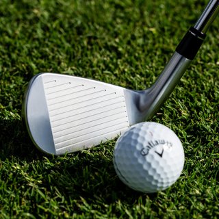 Callaway Apex Ti Fusion 250 Plated pánske železá, grafit