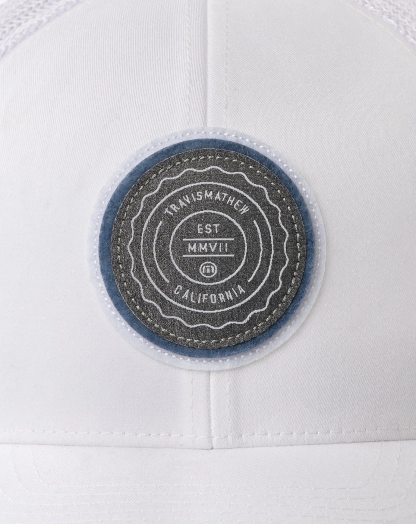 Travis Mathew The Patch pánska kšiltovka, biela