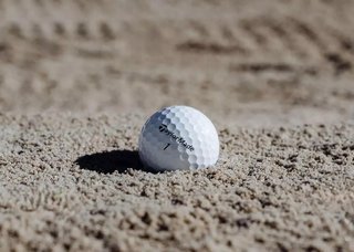 TaylorMade TP5 golfové loptičky 2026 (12 loptičiek)