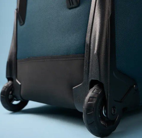 Ogio Alpha Slim travel bag, čierny