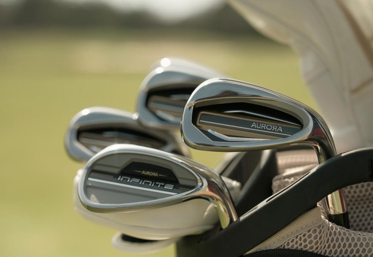 Wilson Aurora dámska golfová sada (grafit), pravá + cart bag