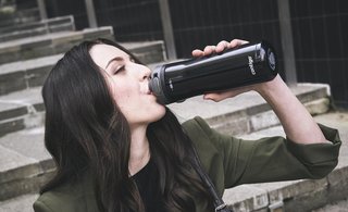 Contigo Jackson Chill termoska 590 ml, čierna