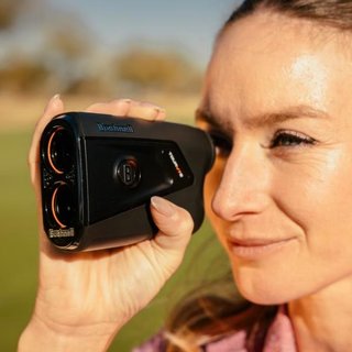 Bushnell Tour V7 Shift laserový diaľkomer