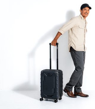 Ogio Renegade Vault Carry-On 35-40L travel bag, biely