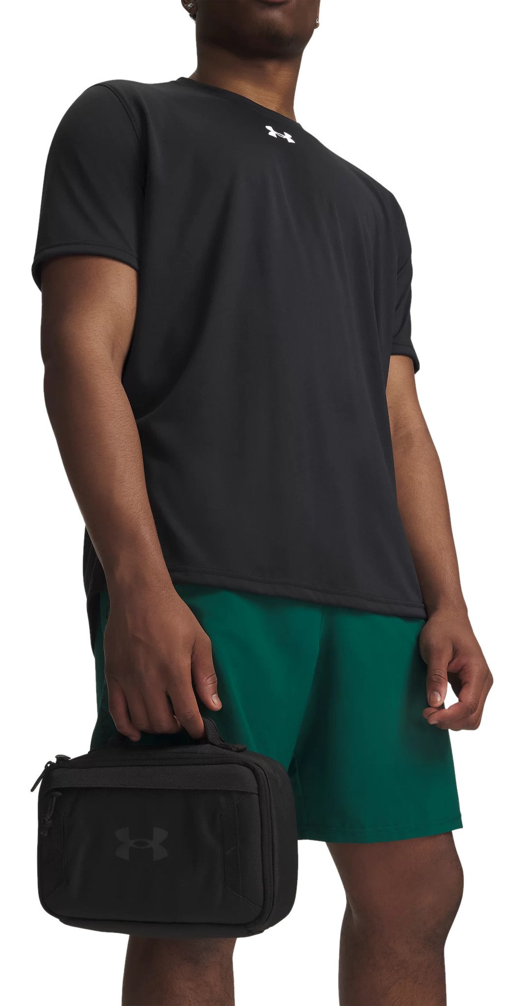 Under Armour Hustle Travel Kit, čierny