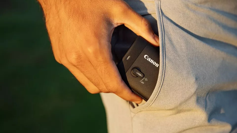 Canon PowerShot GOLF - kompaktný a vodeodolný dizajn
