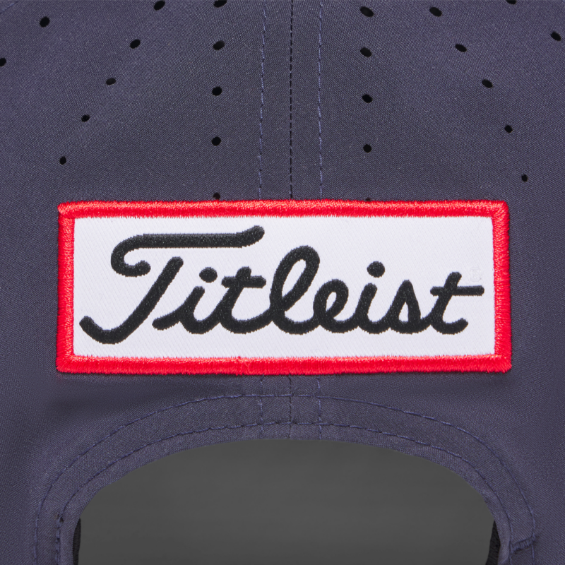 Výšivka log a nášiviek Tour na Titleist Tour Breezer