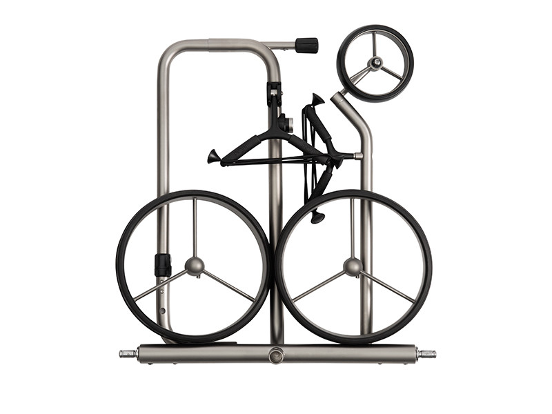 Kompaktné rozmery po zložení vozíka JuCad drive Stainless Steel 65x60x10 cm