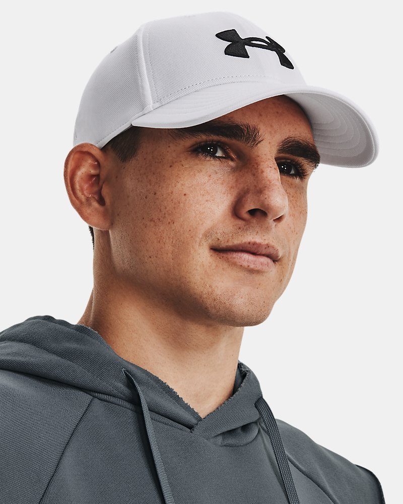 Under Armour Blitzing Low cap – detail predného zapínania, biela